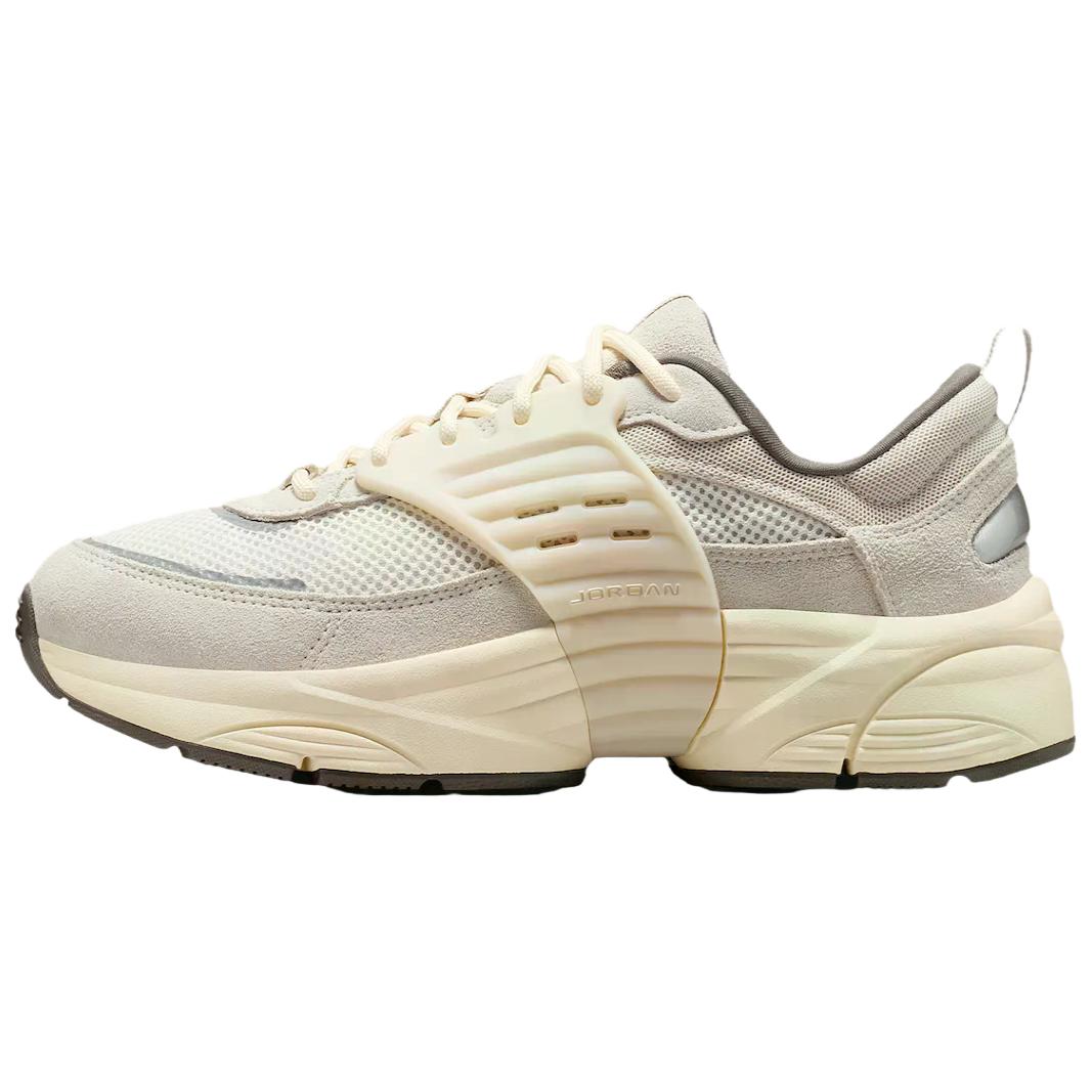 

Air Jordan Trunner O/S Светло-коричневые кроссовки унисекс Кремовый Фантом Муслин IB3722-101 40.5