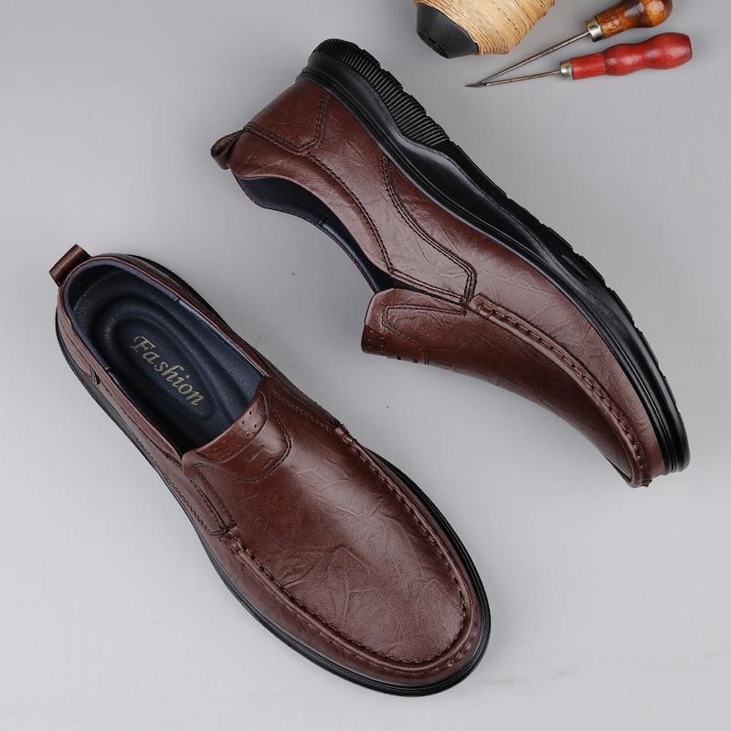 Fashion Genuine Leather Men Casual Shoes Comfortable Loafers Soft-Soled Slip-On Flats Versatile Business Formal Shoes Sneakers Moccasins