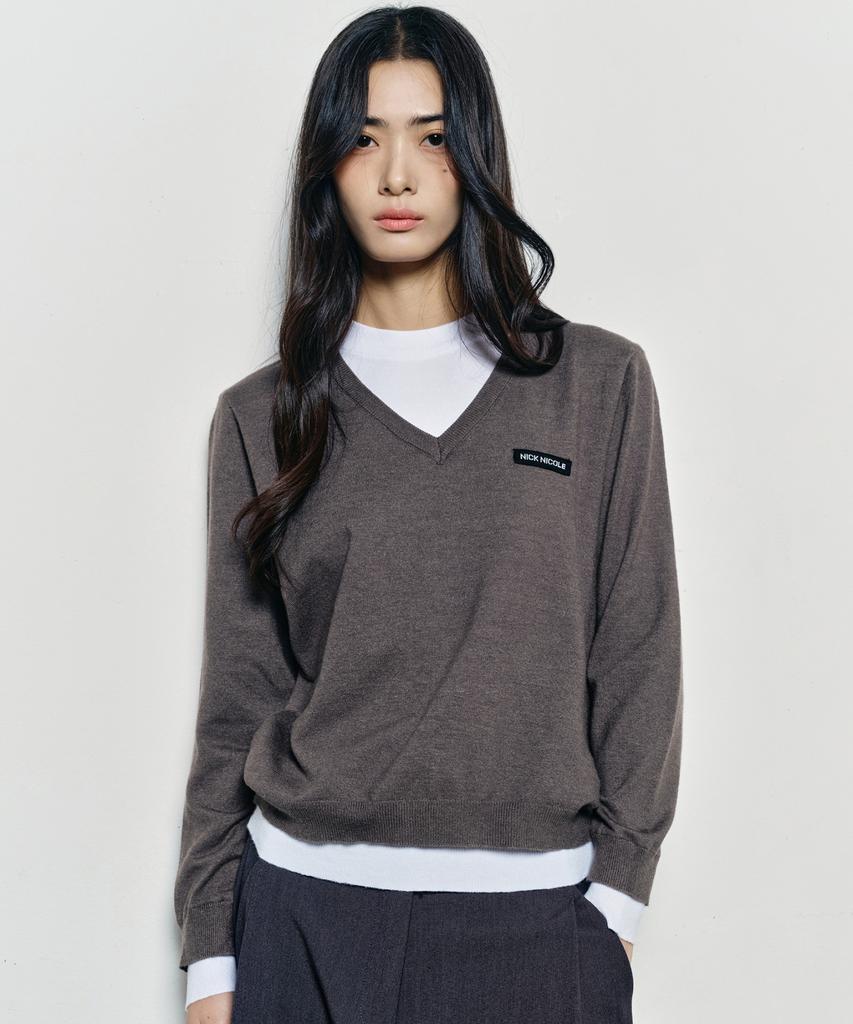 Nigaennikol Layered Round V Neck Knit_Charcoal