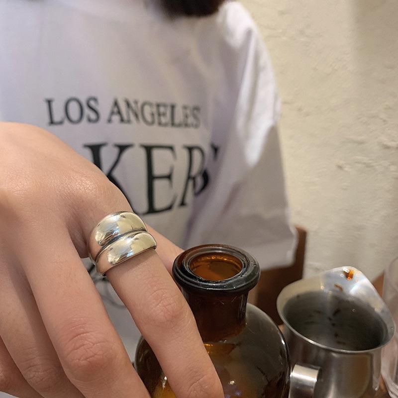 

Модное толстое минималистичное кольцо-волна из серебра 925 пробы, идеально подходящее для женщин, пар и J1101