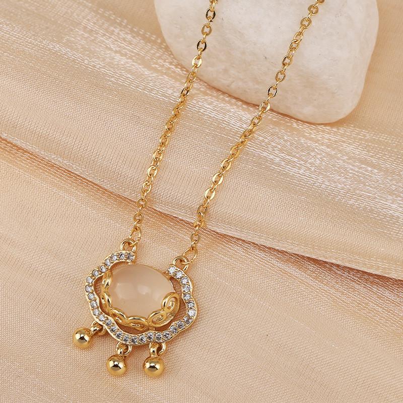 Stunning Korean Style Titanium Steel Long Life Lock Pendant Necklace For Women With Elegant Design