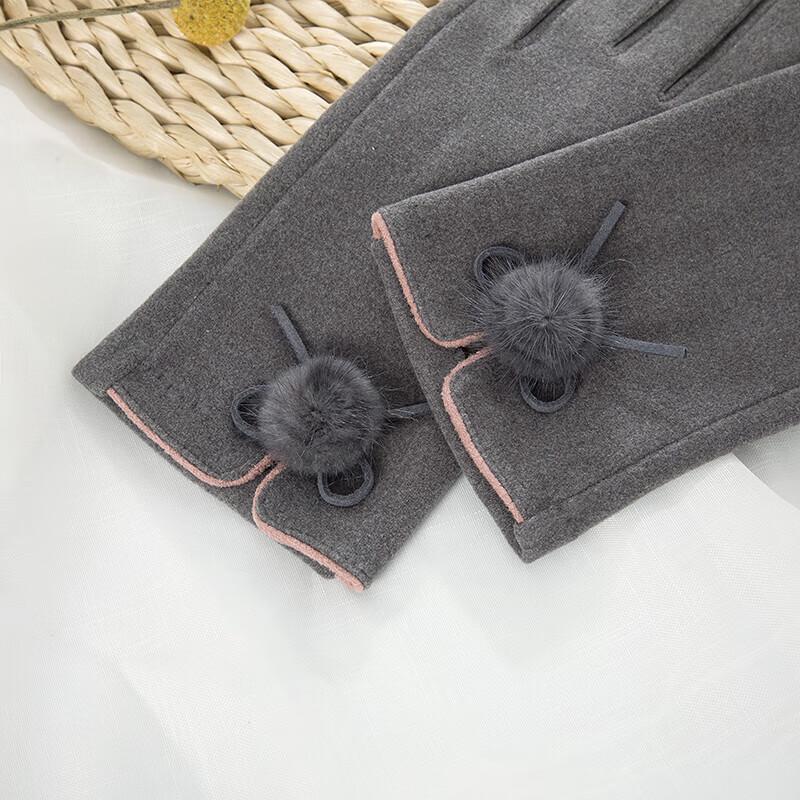 Hengyuanxiang De Velvet Pom-pom Thermal Gloves