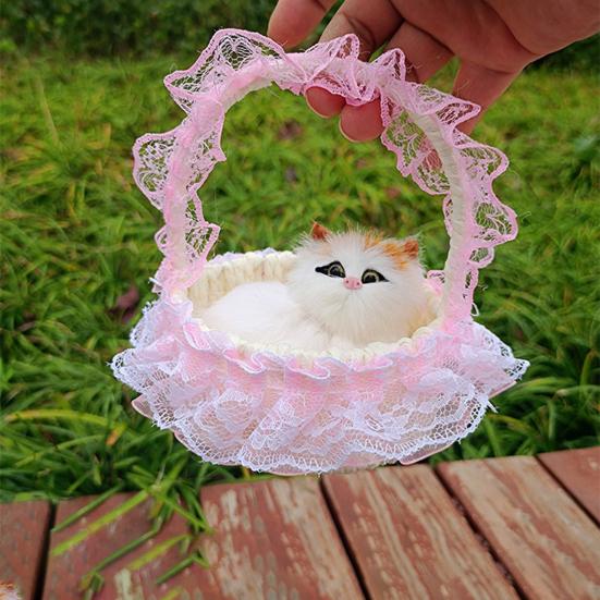 Giocattolo realistico per gatti con suono portatile Cesto di fiori in pizzo Simulazione di pelliccia artificiale Modello di gattino Decorazione Ornamento Regalo di compleanno per gli amanti degli animali domestici