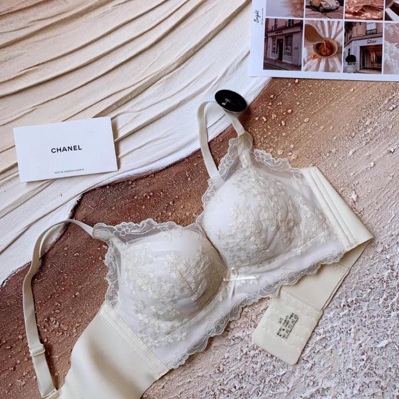 

Lace bra pure adjustment anti-sagging small breasts gather and show big beauty salon Chinese spring and summer new underwear 70 (for 32abc) білий