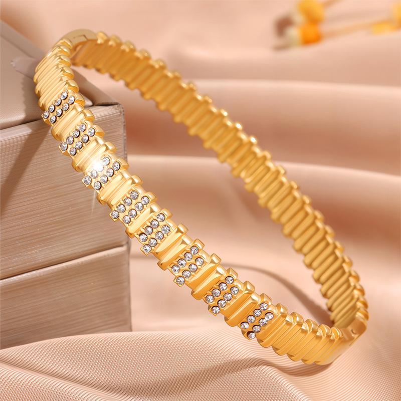 Fashionable Light Luxury Scratched Female High-end Couple Versatile Bracelet Bracelet 17CM