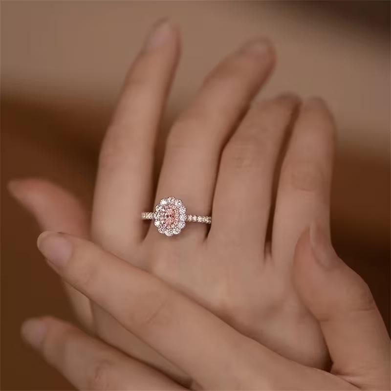 Light Luxury Exquisite Bright Oval Zircon Sun Flower Ring Ladies Engagement Wedding Bride Jewelry Holiday Party Gift