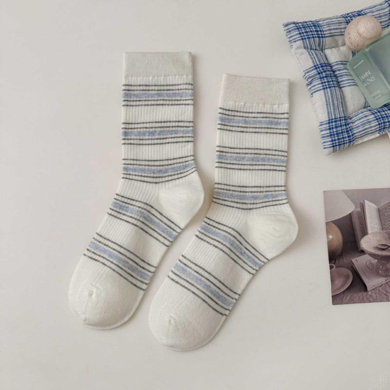 Women's Fall Fashion New Striped Cotton Medium Tube Pile Socks