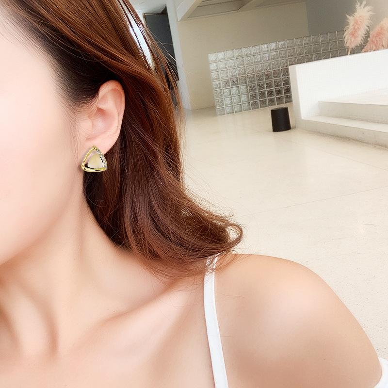 Korean Fashion Earrings for Women Triangular Geometric Opal Earrings Simple Crystal Statement Wedding Party Jewelry Gifts