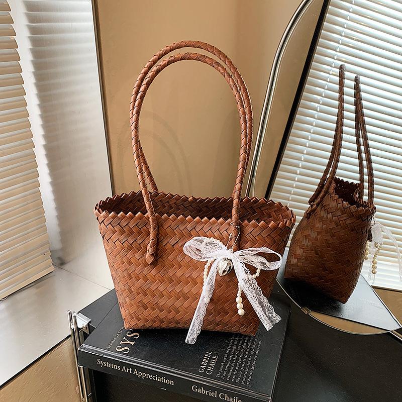 Hand-woven Bags Women's New Beach Vacation Shoulder Bags Large-capacity Tote Bags Straw Bags