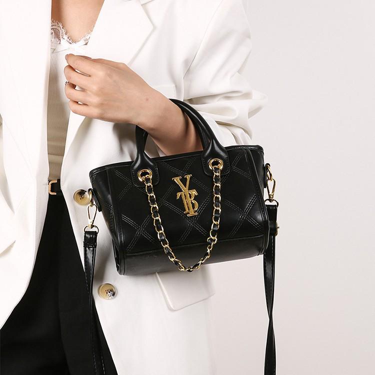 Women's 2025 Autumn/Winter Versatile Crossbody & Shoulder Bag - High-Value Fashion with Diamond Chain
