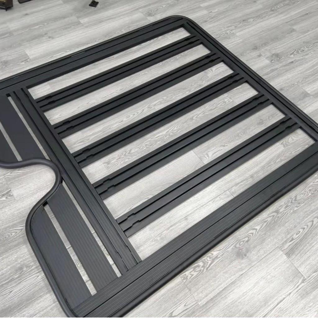 Compatible with Tank 300, Tank 400, and Tank 500: Luggage Rack, Roof Rack, Ladder, Backpack.