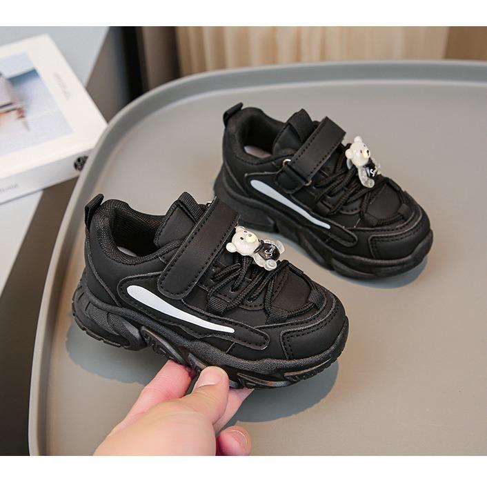 

Boys and girls single shoes sports shoes autumn children s leather surface casual soft sole boys shoes fashion baby classmates 30 inner length 17.5CM фіолетовий