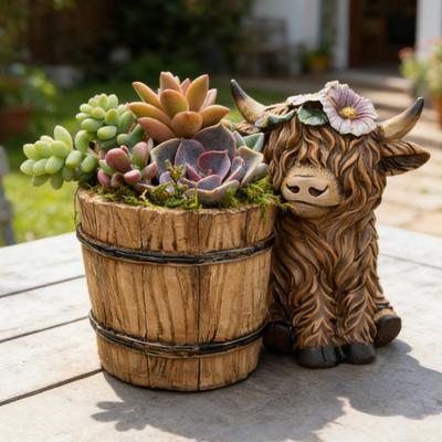 Highland Cow Planter Cute Resin Cow Flower Pot Small Decorative Plant Pot Succulents Planter for Indoor Outdoor Decor