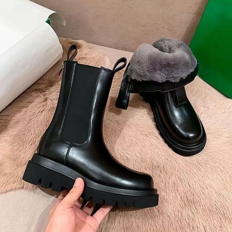 Winter New Piled Thick Fur Martin Boots Soft Leather Medium Tube Snow Boots Fur Integrated Warm Boots