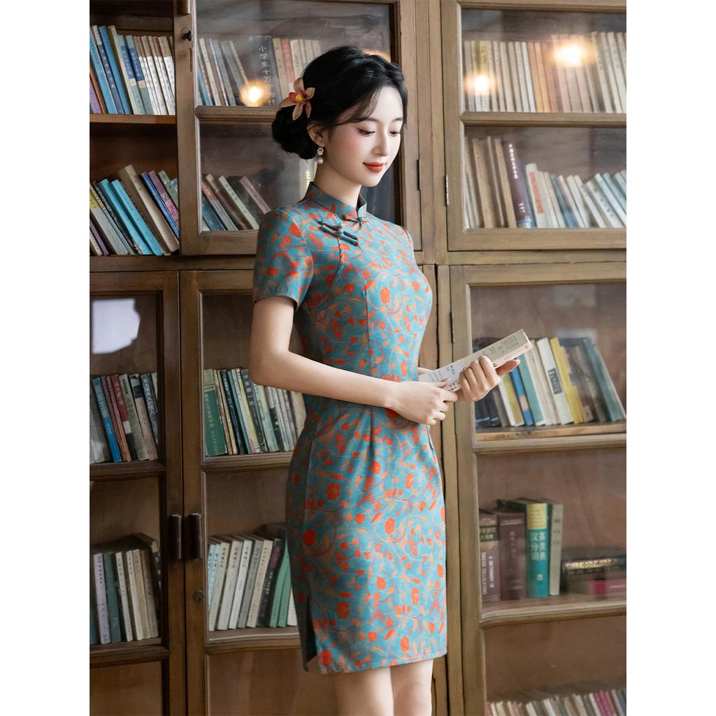 New Chinese elegant stand-up collar jacquard short-sleeved cheongsam dress women's summer temperament small short cheongsam daily wear
