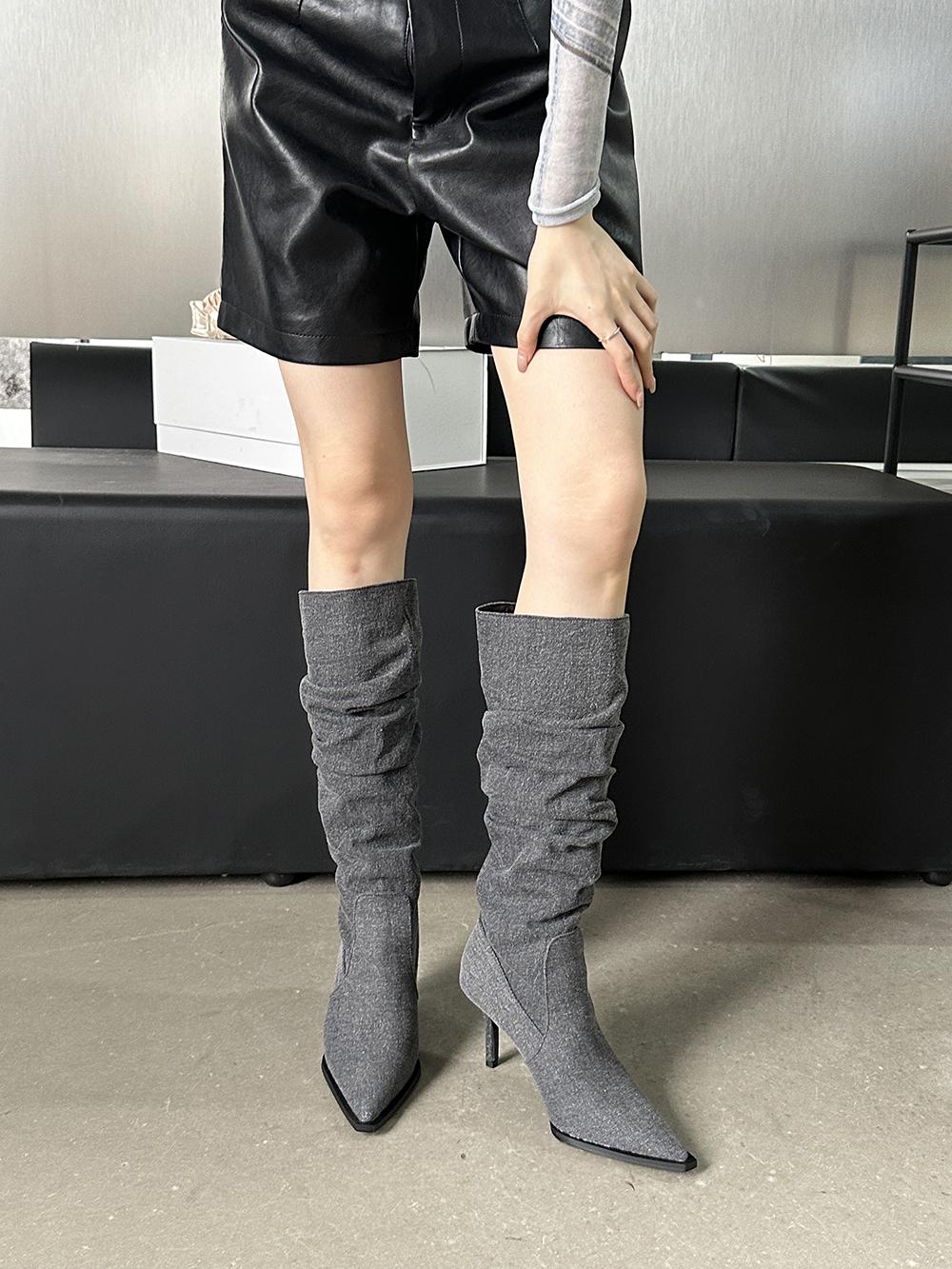 модные женские зимние сапоги из денима — фото 6