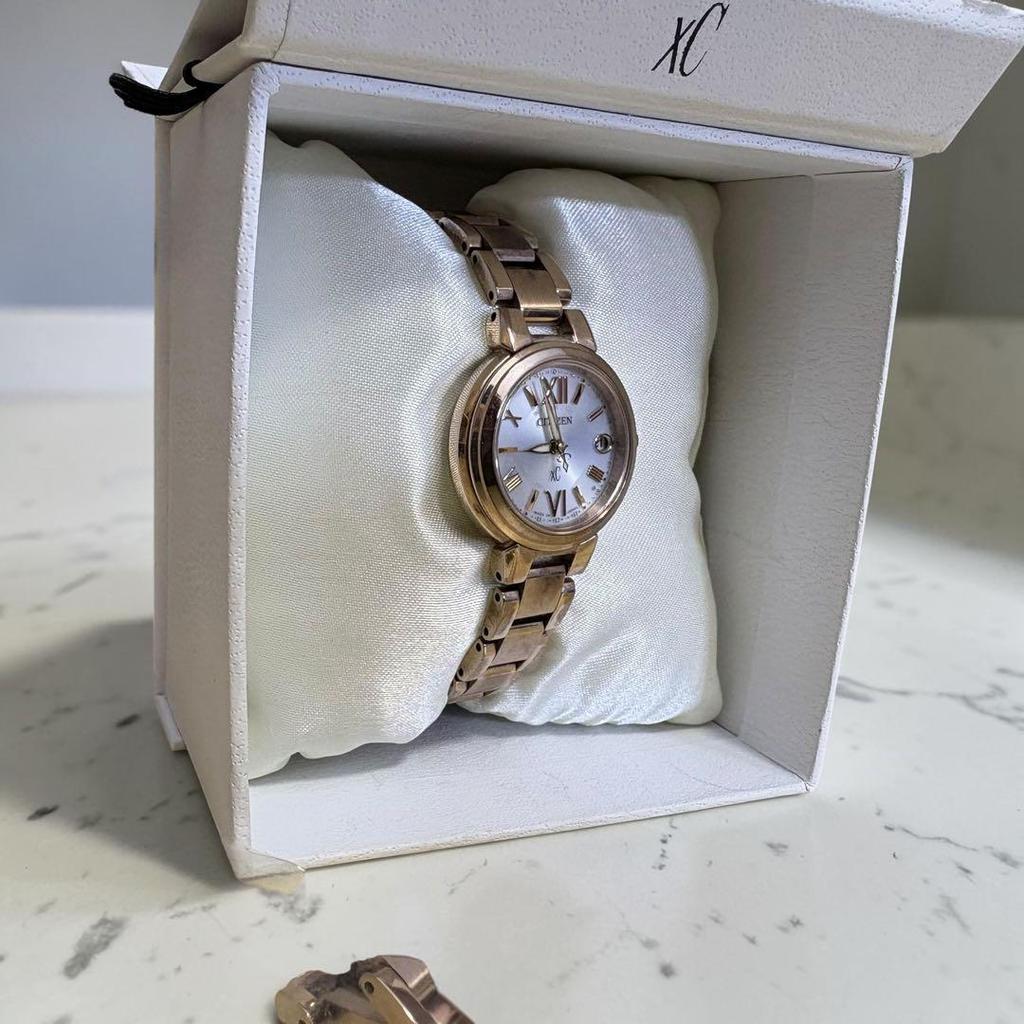 Used Working item Citizen xC Eco Drive pink gold wristwatch with box extra frames available
