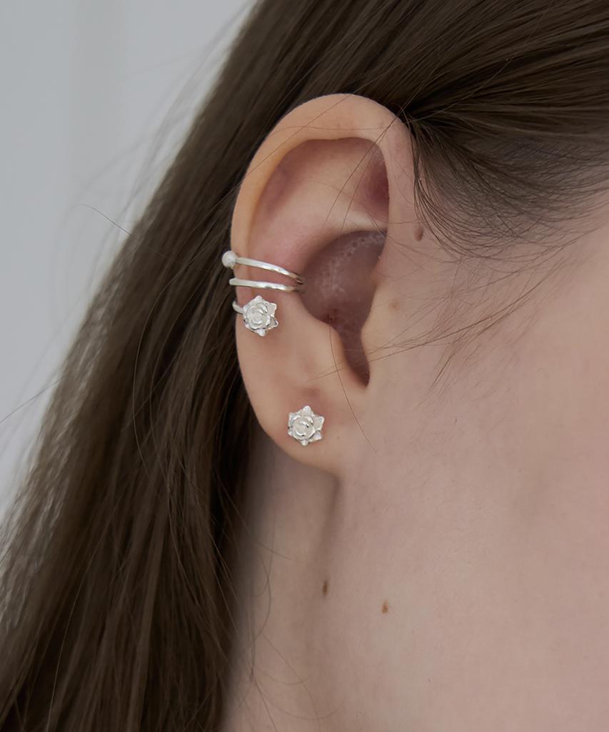 Still Instant Rose With Dew - Earcuff 01
