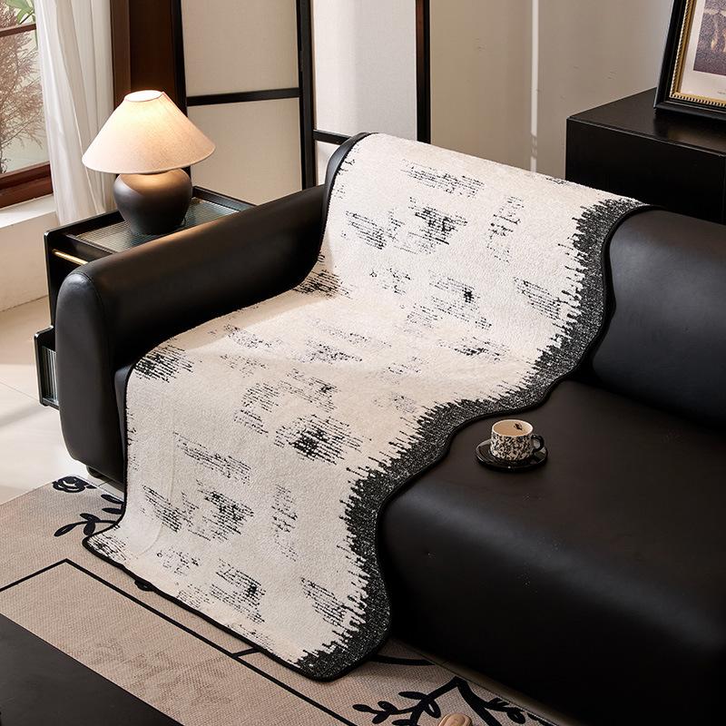 Light Luxury High-End Sofa Cushion, Universal In All Seasons, Non-Slip And Dirt-Resistant Seat Cushion, One-Piece Special-Shaped Sover Cloth T