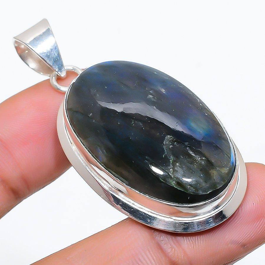 

Labradorite Gemstone Handmade 925 Steling Silver Jewelry Pendant 2.05 GK-4594