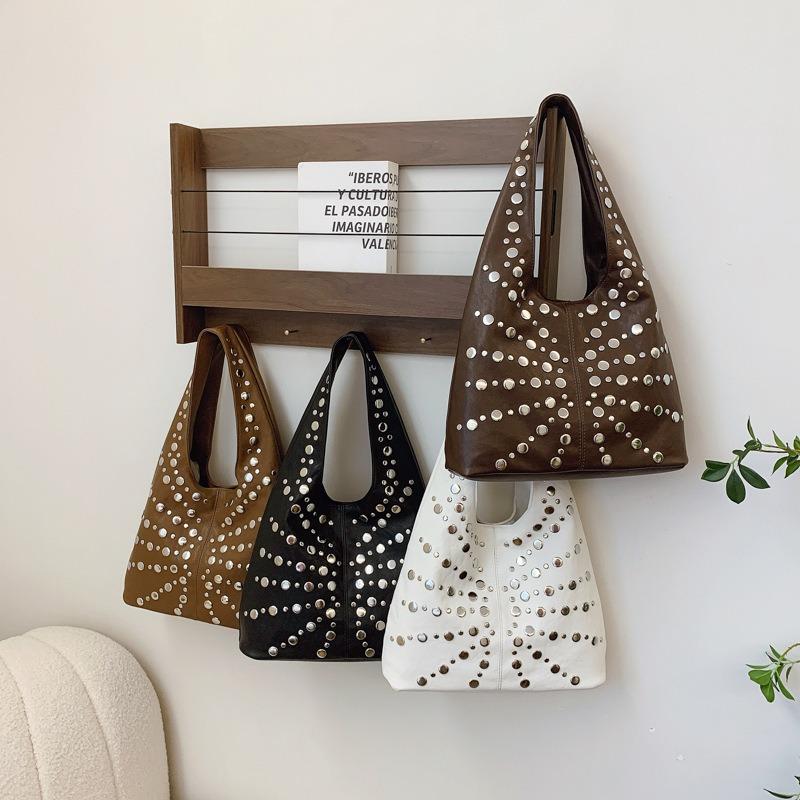 2026 New high-end Leather Rivet Bucket Bag Fashion Personality Trendy Cool Polka Dot Rivet Casual Underarm Bag Handbag