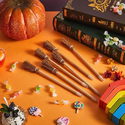 20 ks Čarodějnické tužky Dětské Halloweenské narozeninové párty dárky Rekvizity Náplň do tašky s dobrotami Dřevěná psací tužka Školní cena
