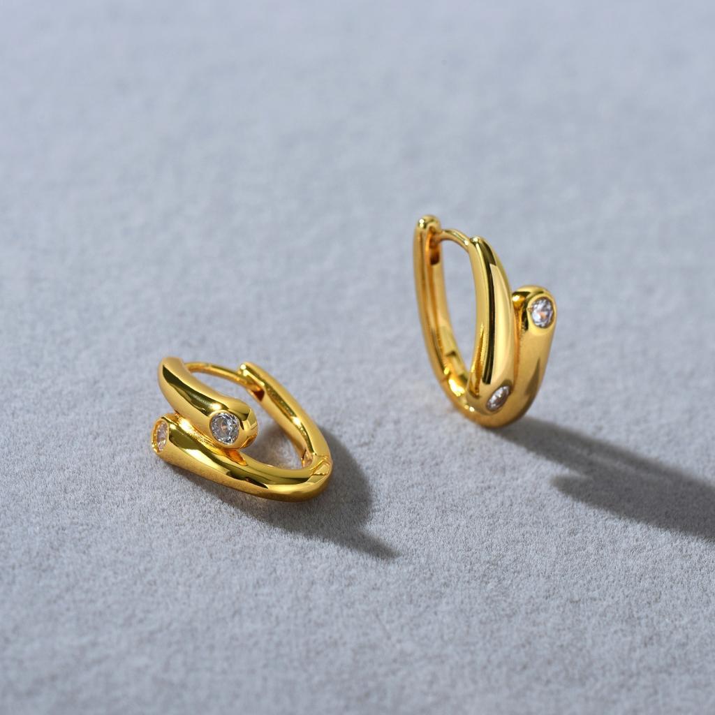 Light Luxury Personality Unique Irregular Metal Inlaid Zircon Ear Buckle Trendy Fashion Commuting Temperament Versatile Earrings