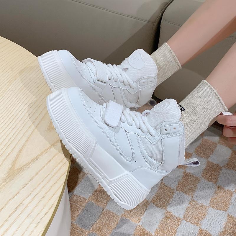 2024 New Running Shoes Women's High Top Thick Sole Comfortable Sports Shoes Outdoor Solid Color Women's Casual Skateboard Shoes
