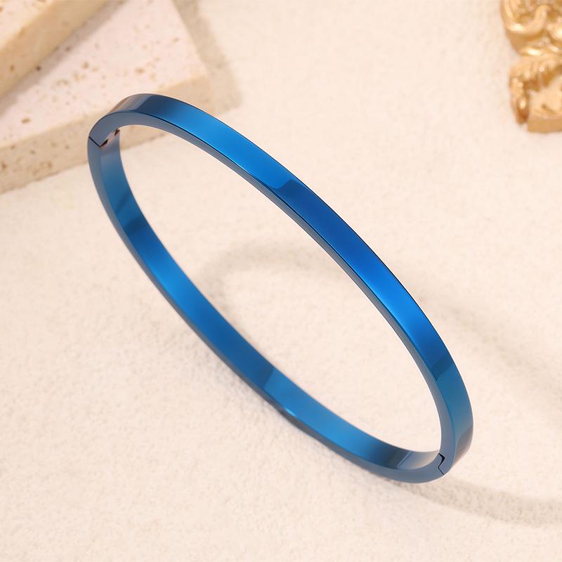 Women's High-End Non-Fading Titanium Steel Bracelet with Polished Buckle Bangle