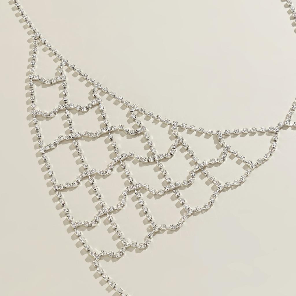 Accessories, sexy geometric bikini body chain, personalized hollow mesh claw chain full of diamonds for women