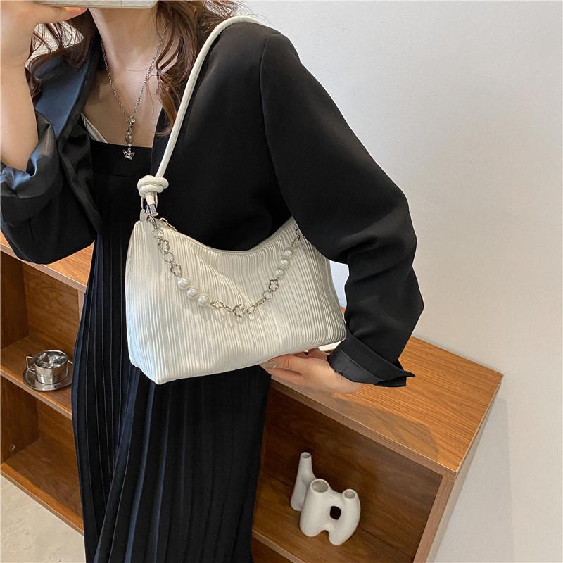 This Summer, the Popular Bag Women's 2025 New Niche Versatile Shoulder Bag Korean Version Fashion Pleated Messenger Bag Bag