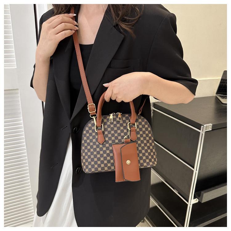 Luxury Shell Bag Fashion Women's Handbag Simple Style Shoulder Bag Plaid Print Crossbody Bag Shell Shape Wallet Card Bag