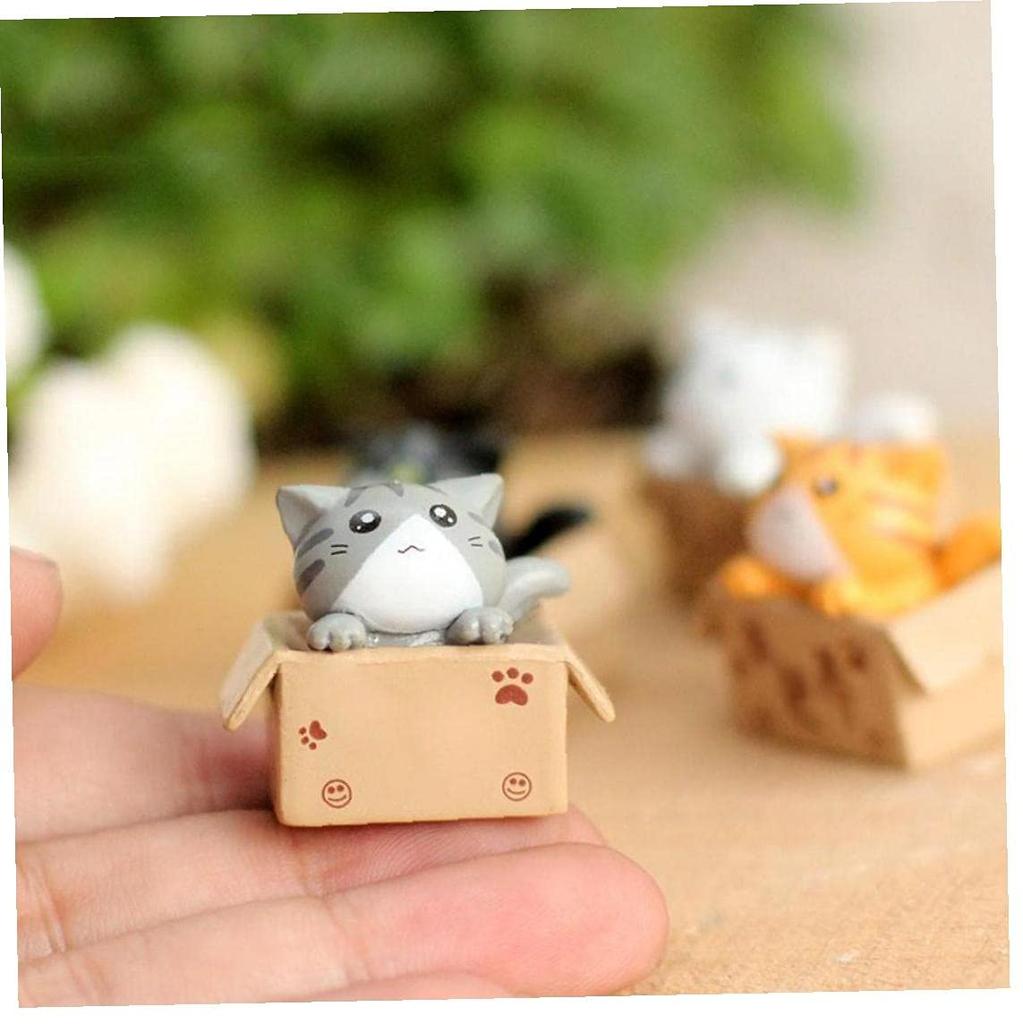 4pcs Cartoon Poor Box Cat Ornament Model Small Statue Car Crafts Fairy Garden Figure Ornament DIY Miniature