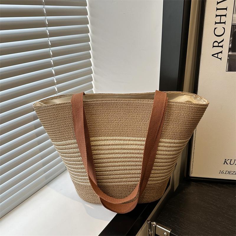 

Fashion stripes only beautiful women bag summer new large capacity retro literary sweet shoulder armpit handbag хаки