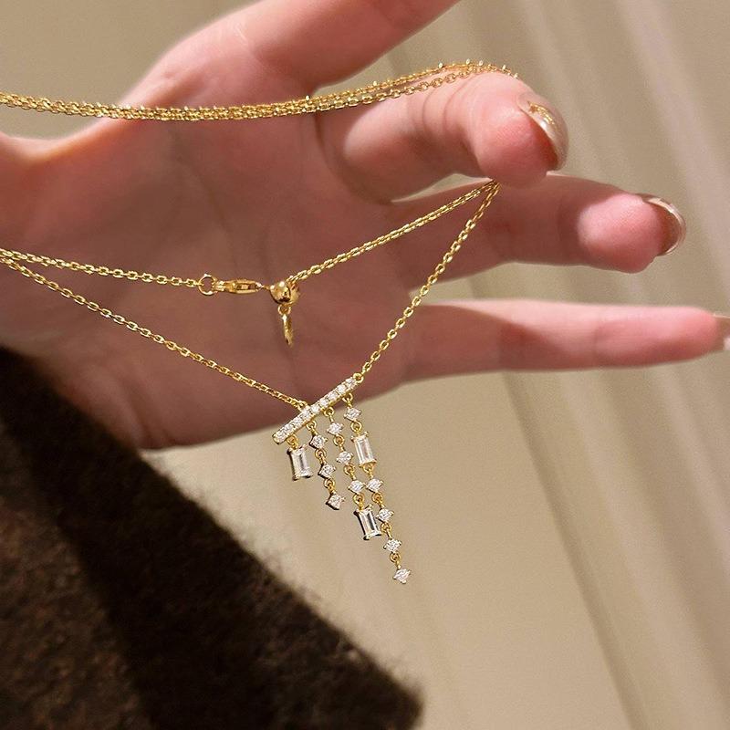 New in Cute irregular tassel studded diamond necklace for women Light Luxury Exquisite choker Pendant Party Wedding