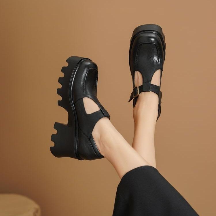 Square head thick heel waterproof table leather single shoes women's 2025 new muffin bottom T-buckle with high heel thick sole loafers