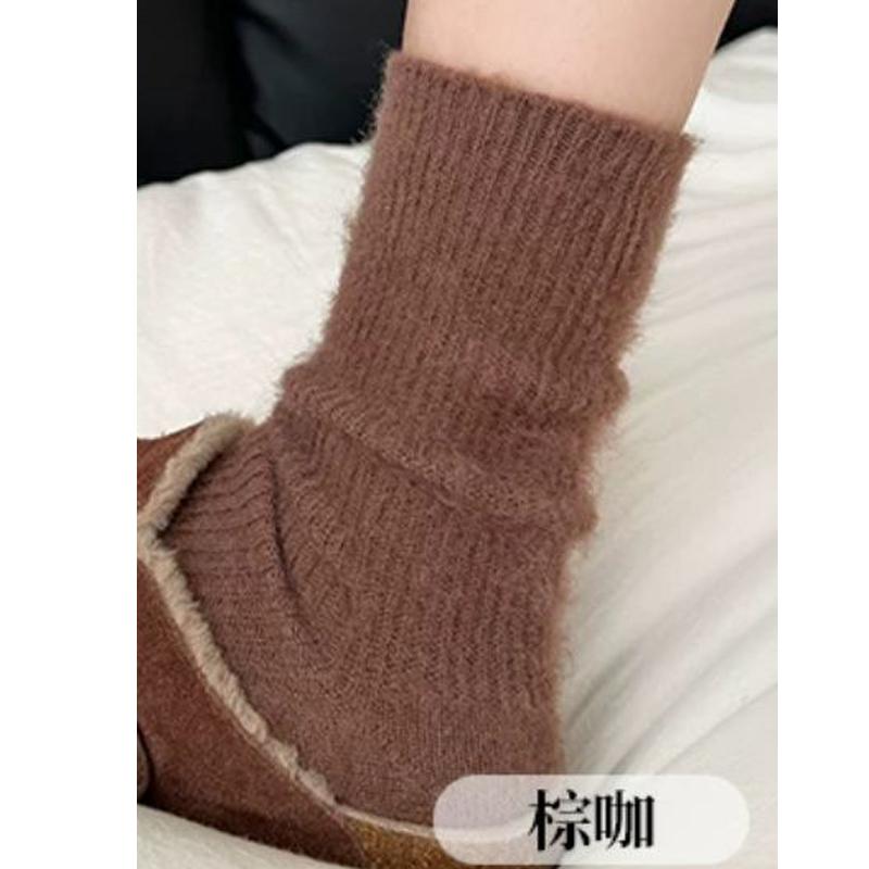 

Fashion Korean Cashmere Winter Warm Velvet Socks Thermal Thicken Mid Tube Socks For Women Girls Knitted Pile Maillard Sockings One Size