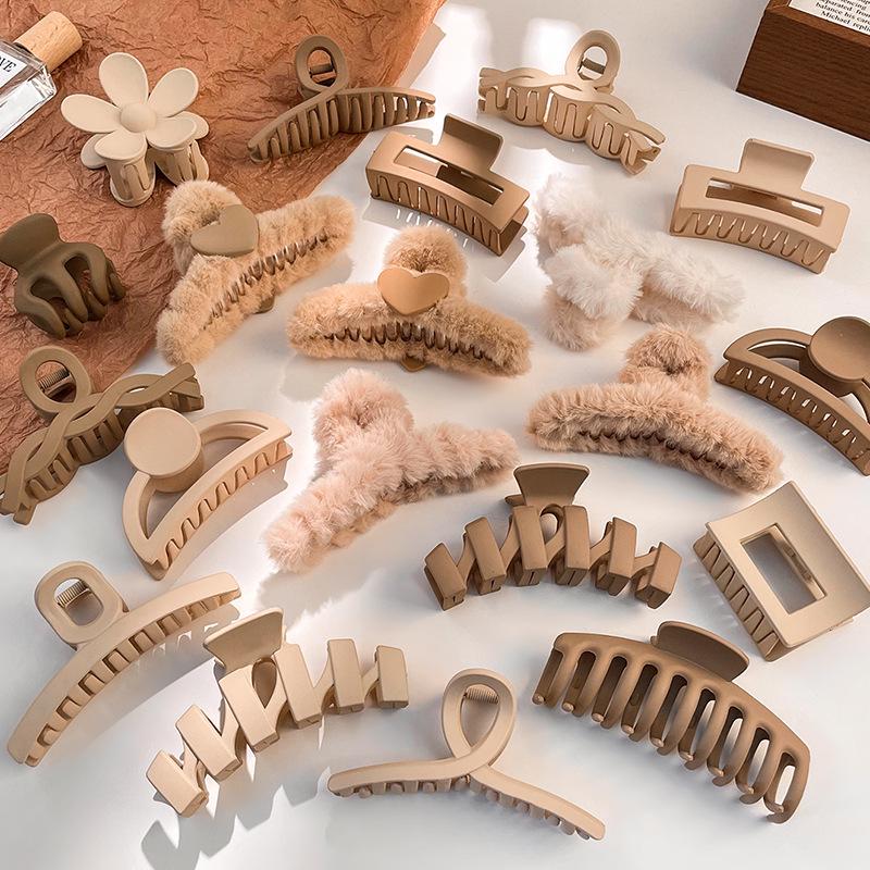 Large Shark Hair Clip: Elegant Back Bun Hairpin for Women - 2024 Headdress Collection