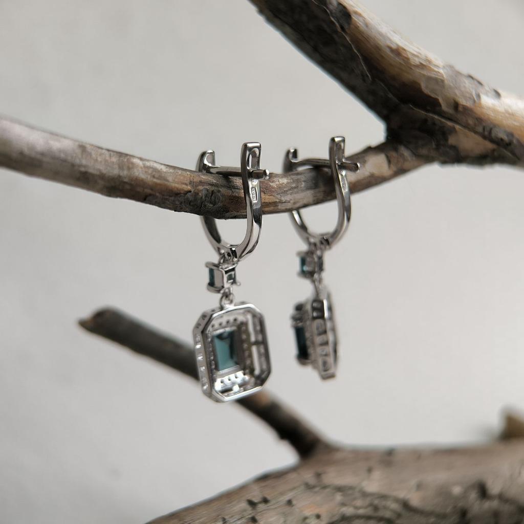 Silver Earrings with London Blue Topaz 2.429ct (2196006)
