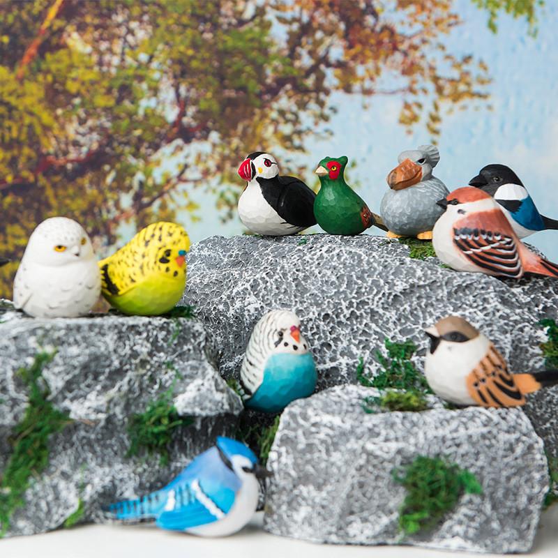 Parrot Wooden Figurine Handmade Craft For Wedding Decor And Celebration Gifts