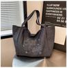 Large capacity lazy wind butot bag women's new commuting class shoulder bag portable big bag tide