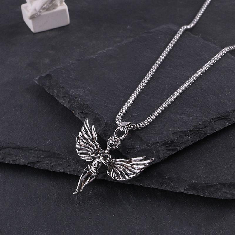 Versatile Hip-hop Necklace Men's Fashion Brand Street Pendant Bungee Sweater Chain Accessories Pendant