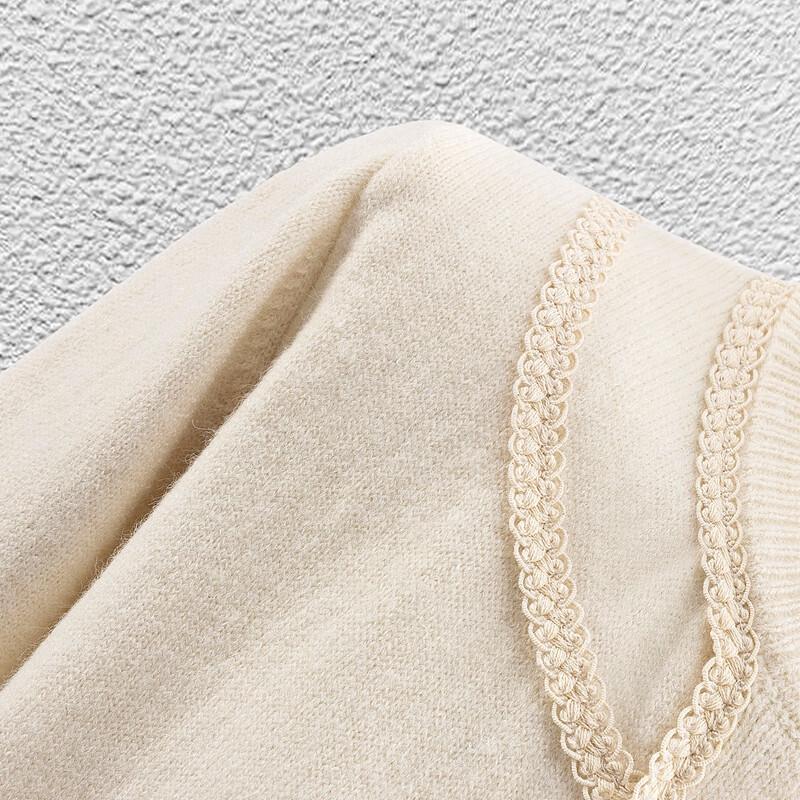 Women's Round Neck Long Sleeve Knit Top with Button Detail