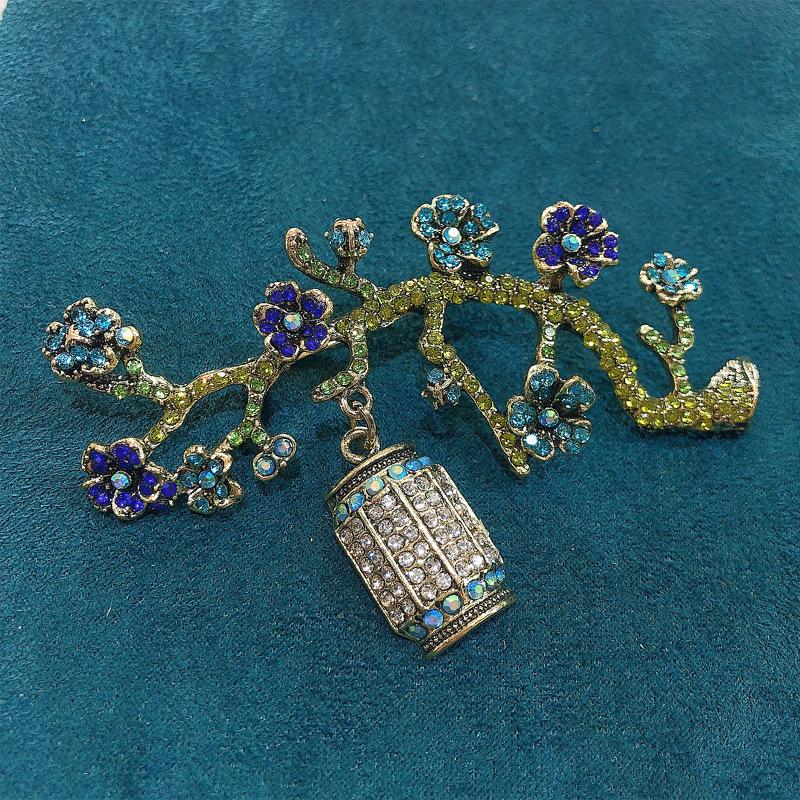 Plum Blossom Brooch Retro Rhinestone Flower Branch Lantern Fashion Potted Plant Pin Brooch Women'S Accessories