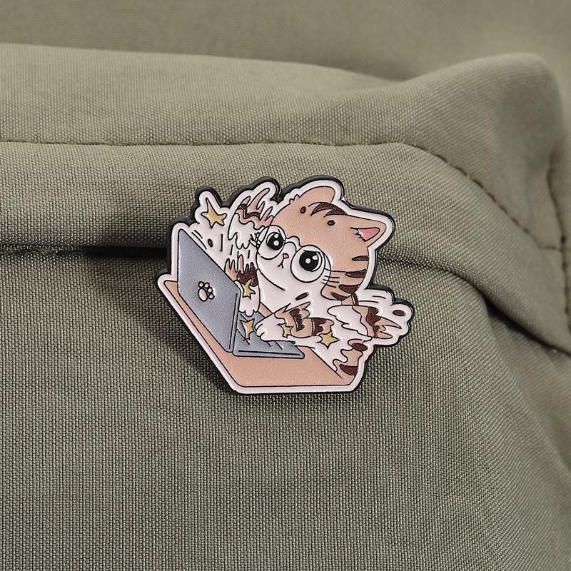 Busy Cat Working Enamel Pins Cartoon Kitten Computer Brooches Lapel Badges Clothes Cute Animal OL Jewelry Gift for Friends