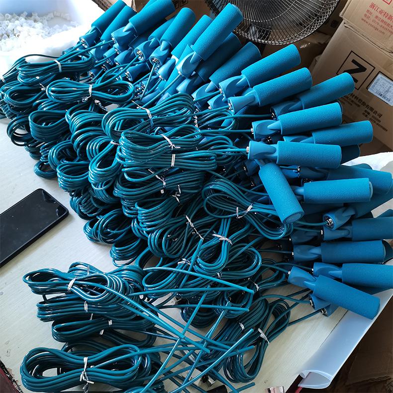 Adult Fitness Skipping Rope - Durable Steel Wire for Exercise & Fat Burning, Ideal for Students and Home Workouts.