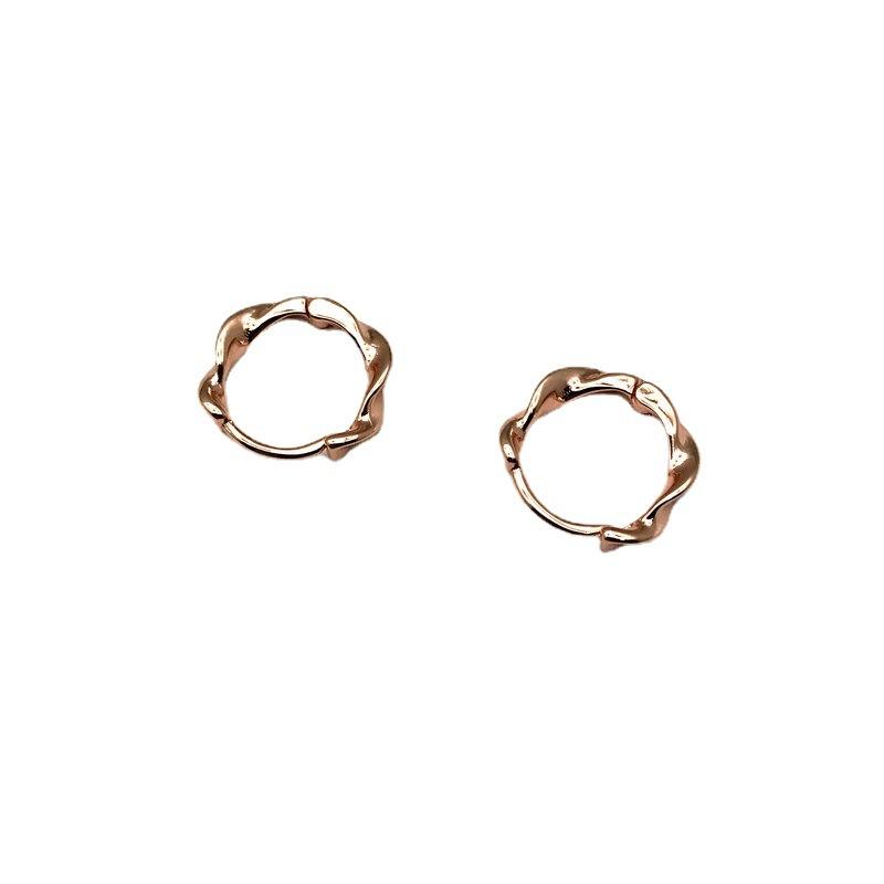 Drainage Mobius Earrings Women'S Twist Ear Buckles High-Quality Temperament Earrings High-Quality Stall