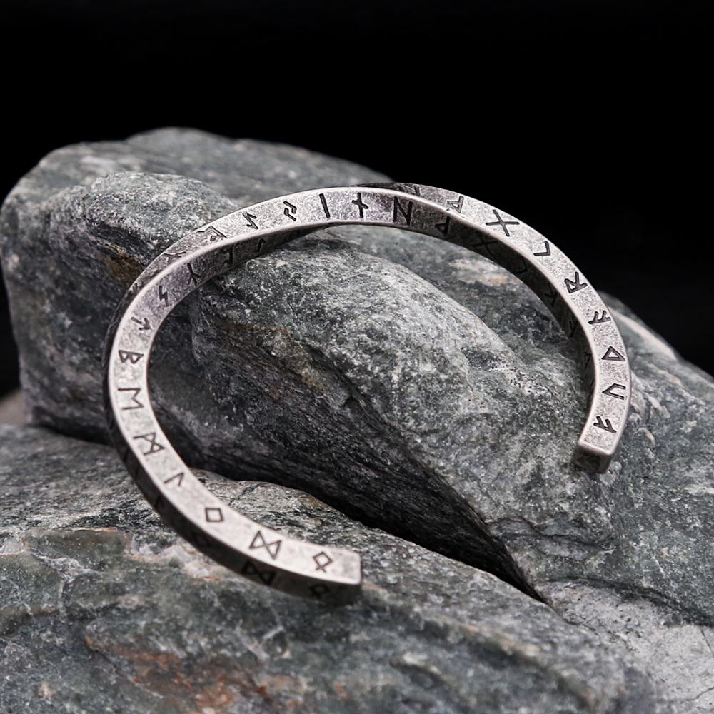 New Vintage 316L Stainless Steel Mobius Bangles For Men Fashion Nordic Vikings Letter Bracelets Party Jewelry Gifts
