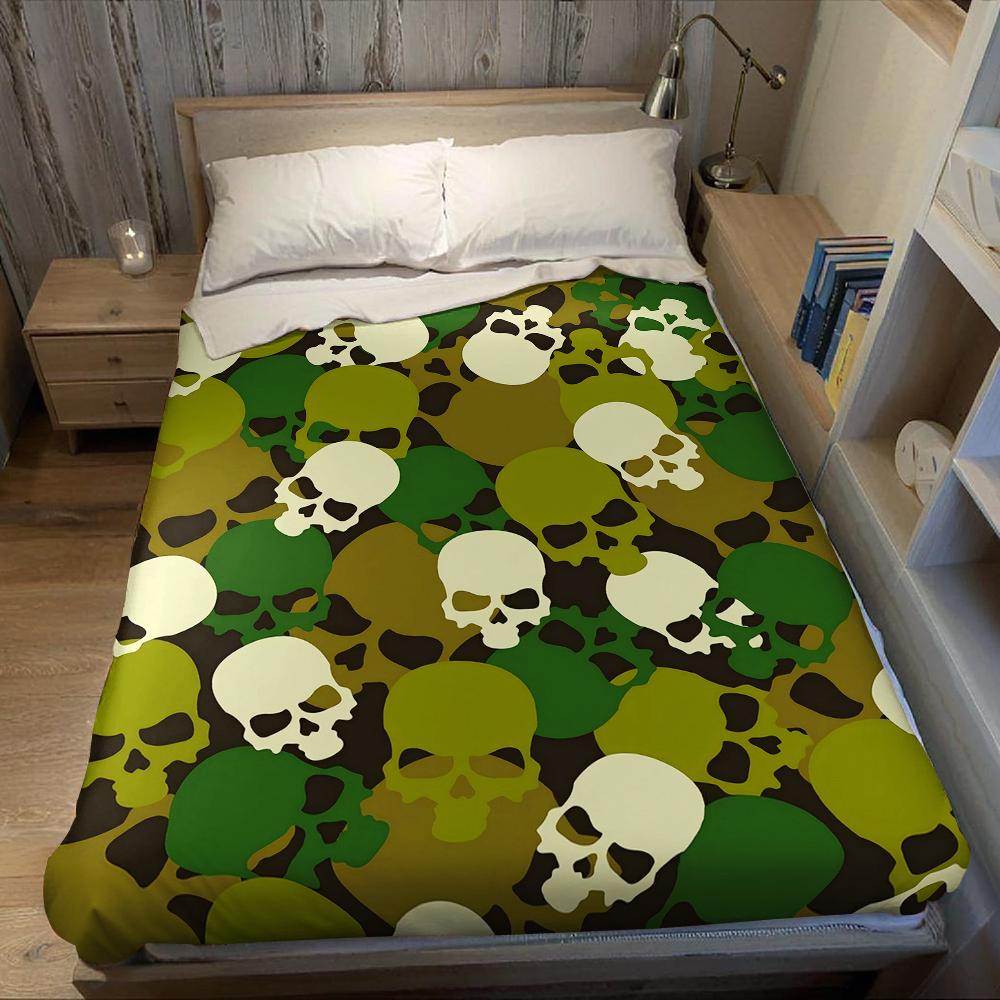 Camouflage Skull Flannel Blanket Warm Soft Halloween Christmas Couch Warm Cozy Decorative Decor Gift for All Season
