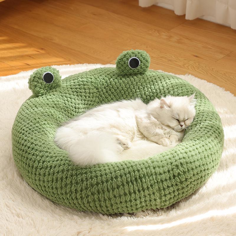 Cartoon Frog Shape Pet Bed: Winter-Warm & Four Seasons Universal for Cats and Dogs